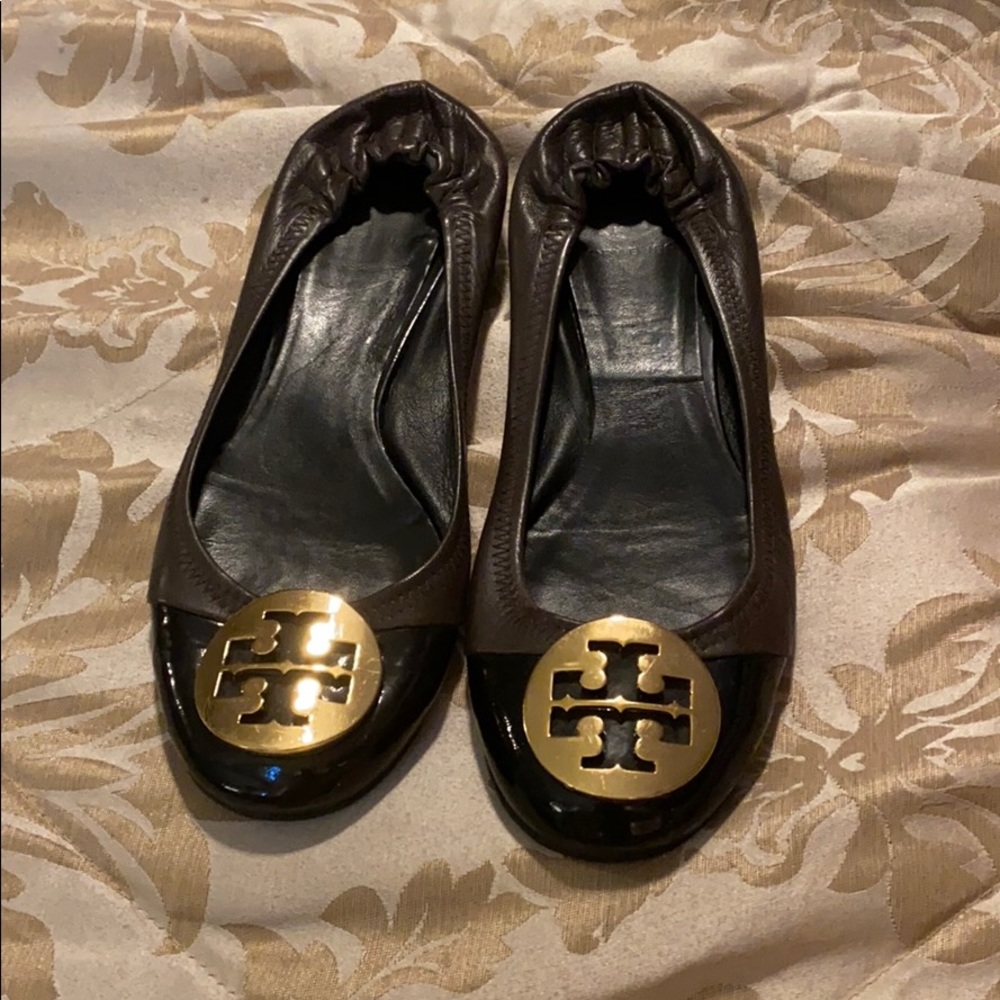 Tory Burch Brown and Black Flats.